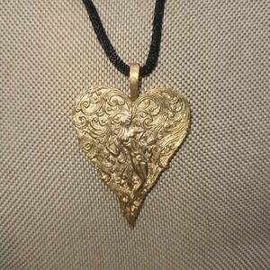 Sevenarts Ltd Erte Licensed Gold Tone Nymph Heart‎ Pendant Necklace Silk Cord